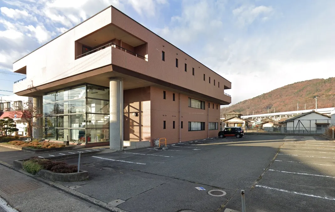 安茂里柔道整復師会館 外観